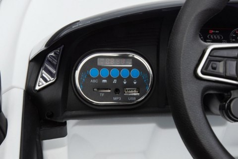 Audi R8 na akumulator dla dzieci Biały + Pilot + EVA + Wolny Start + MP3 LED Audi R8 na akumulator dla dzieci Biały + Pilot + EVA + Wolny Start + MP3 LED