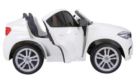 BMW X6M XXL dla 2 dzieci Biały + Pilot + Ekoskóra + Pasy + Wolny Start + MP3 USB + LED BMW X6M XXL dla 2 dzieci Biały + Pilot + Ekoskóra + Pasy + Wolny Start + MP3 USB + LED