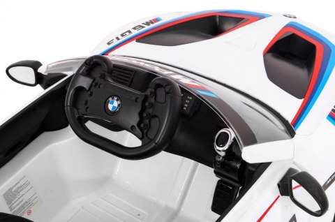 BMW M6 GT3 Auto na akumulator dla dzieci Biały + Nawiew powietrza + Dźwięki MP3 Światła + Pilot BMW M6 GT3 Auto na akumulator dla dzieci Biały + Nawiew powietrza + Dźwięki MP3 Światła + Pilot