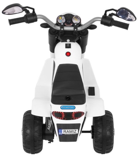 Motorek MiniBike na akumulator dla dzieci Biały + Dźwięki + Światła LED + Ekoskóra Motorek MiniBike na akumulator dla dzieci Biały + Dźwięki + Światła LED + Ekoskóra