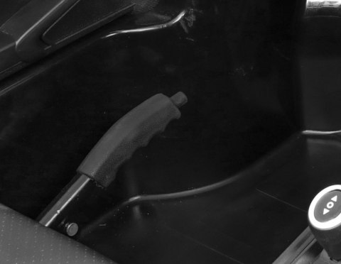 Perfecta Auto dla 2 dzieci Czerwony + Pompowane koła + Silnik bezszczotkowy + MP3 LED + Wolny Start Perfecta Auto dla 2 dzieci Czerwony + Pompowane koła + Silnik bezszczotkowy + MP3 LED + Wolny Start