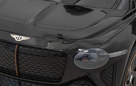Autko Bentley Bacalar na akumulator dla dzieci Czarny + Pilot + EVA + Wolny Start + Audio LED Autko Bentley Bacalar na akumulator dla dzieci Czarny + Pilot + EVA + Wolny Start + Audio LED