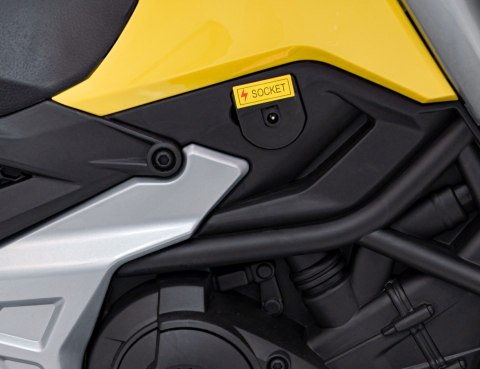 Motor Honda NC750X Żółty Motor Honda NC750X Żółty