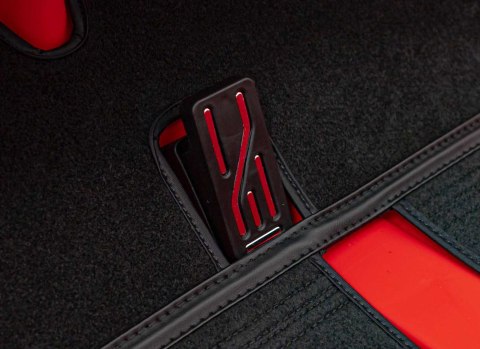 Pojazd Mercedes Benz G63 AMG XXL Czerwony Pojazd Mercedes Benz G63 AMG XXL Czerwony