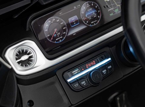 Pojazd Mercedes Benz G63 AMG XXL STRONG MP4 Biały Pojazd Mercedes Benz G63 AMG XXL STRONG MP4 Biały