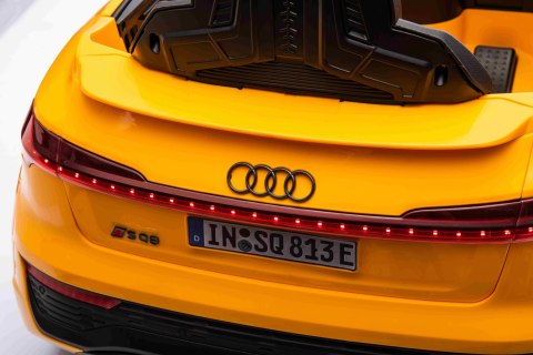 Pojazd Audi SQ8 Żółty Pojazd Audi SQ8 Żółty