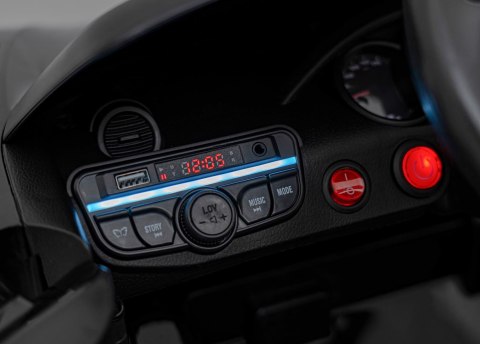 Pojazd Porsche Spyder RS 718 Lakier Czarny Pojazd Porsche Spyder RS 718 Lakier Czarny