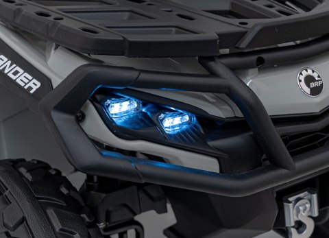 Quad Can Am Outlander ATV z Pilotem Szary Quad Can Am Outlander ATV z Pilotem Szary