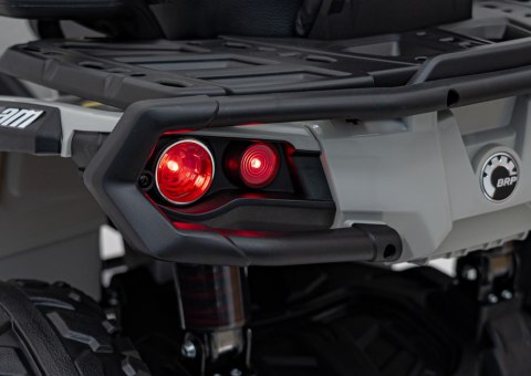 Quad Can Am Outlander ATV z Pilotem Szary Quad Can Am Outlander ATV z Pilotem Szary