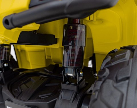 Quad Can Am Outlander ATV z Pilotem Żółty Quad Can Am Outlander ATV z Pilotem Żółty