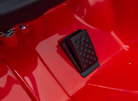 Aston Martin DBX na akumulator dla dzieci Czerwony + Pilot + EVA + Pasy + Wolny Start + Audio LED Aston Martin DBX na akumulator dla dzieci Czerwony + Pilot + EVA + Pasy + Wolny Start + Audio LED
