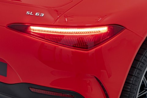Pojazd Mercedes Benz AMG SL63 Czerwony Pojazd Mercedes Benz AMG SL63 Czerwony
