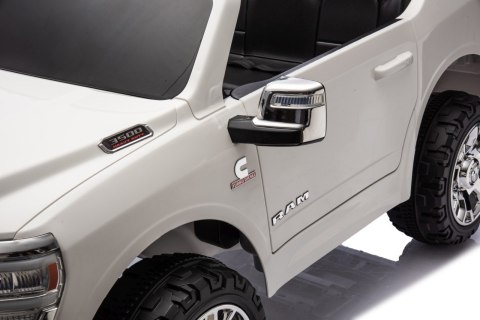 Pojazd RAM 3500 Biały Pojazd RAM 3500 Biały