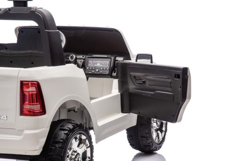 Pojazd RAM 3500 Biały Pojazd RAM 3500 Biały
