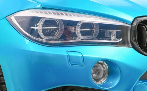 SUV BMW X6M XXL dla 2 dzieci Lakier Niebieski + Pilot SUV BMW X6M XXL dla 2 dzieci Lakier Niebieski + Pilot