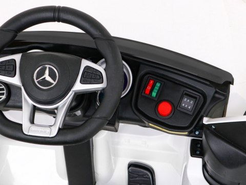 Mercedes Benz GLC63S dla dzieci, Biały SUV + Pilot + Napęd 4x4 Mercedes Benz GLC63S dla dzieci, Biały SUV + Pilot + Napęd 4x4