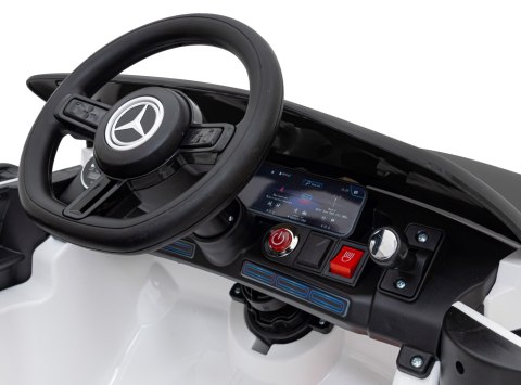 Mercedes Benz AMG EQA dla dzieci Biały + Pilot + 5-punktowe pasy + EVA + Wyświetlacz MP3 + LED Mercedes Benz AMG EQA dla dzieci Biały + Pilot + 5-punktowe pasy + EVA + Wyświetlacz MP3 + LED