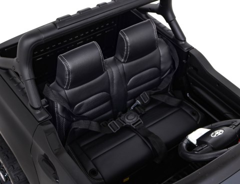 Toyota Hilux na akumulator dla dzieci Czarny Pickup + Napęd 4x4 + Pilot Toyota Hilux na akumulator dla dzieci Czarny Pickup + Napęd 4x4 + Pilot