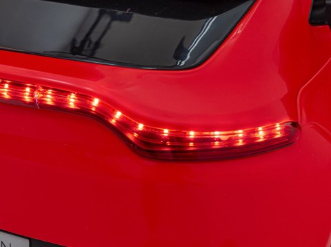 Aston Martin DBX na akumulator dla dzieci Czerwony + Pilot + EVA + Pasy + Wolny Start + Audio LED Aston Martin DBX na akumulator dla dzieci Czerwony + Pilot + EVA + Pasy + Wolny Start + Audio LED