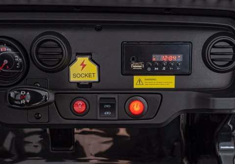Auto terenowe OFF-ROAD 3.0 dla dzieci Czarny + Pilot + Wolny Start + Pasy + Audio LED Auto terenowe OFF-ROAD 3.0 dla dzieci Czarny + Pilot + Wolny Start + Pasy + Audio LED