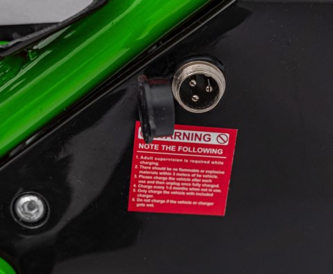 Pojazd Motor RENEGADE 50R Zielony Pojazd Motor RENEGADE 50R Zielony