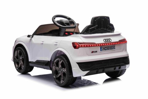 Pojazd Audi SQ8 Biały Pojazd Audi SQ8 Biały