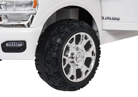 Pojazd RAM 3500 Biały Pojazd RAM 3500 Biały