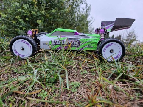 Samochód zdalnie sterowny terenowy wyczynowy WLToys 104002 1:10 4WD 2,4Ghz Kik Sp. z o. o. Sp. k. Samochód zdalnie sterowny terenowy wyczynowy WLToys 104002 1:10 4WD 2,4Ghz Kik Sp. z o. o. Sp. k.